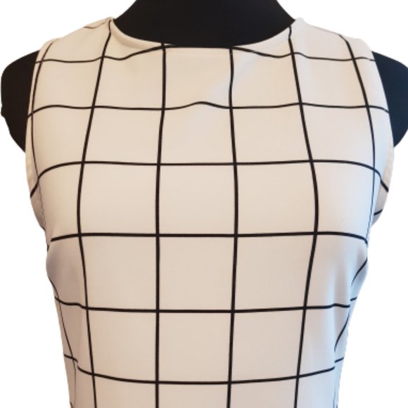 FASHION NOVA // Grid Dress - Picture 7 of 12